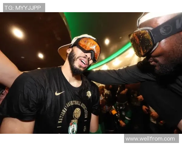 杰森塔图姆如何在NBA赛场上不断突破自我成就传奇生涯